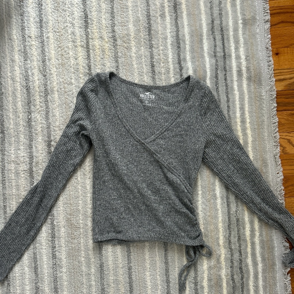 Hollister Gray Long Sleeve Wrap Tie Front Blouse